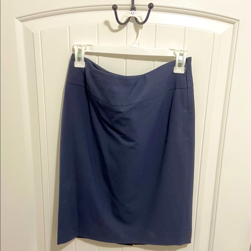 The Limited Pencil Skirt Size 6 Navy Blue STRETCHY
